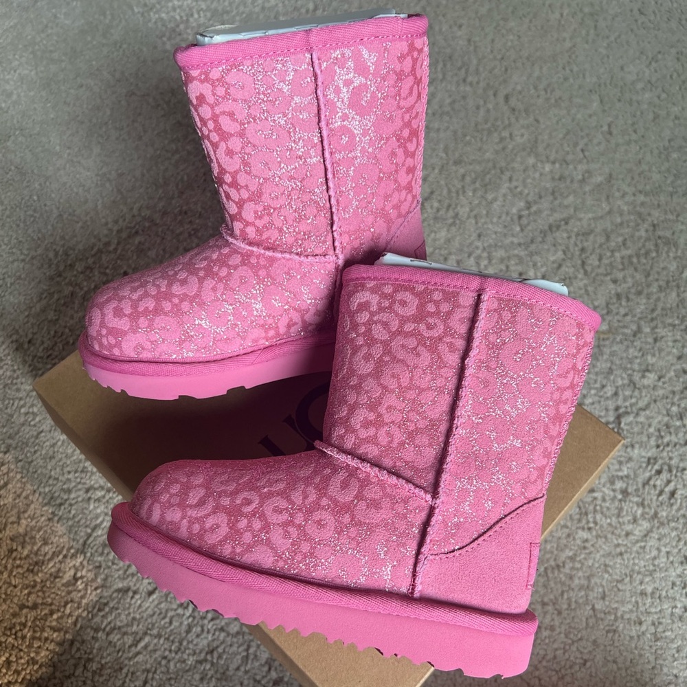 Ugg classic II glitter leopard print toddler boots